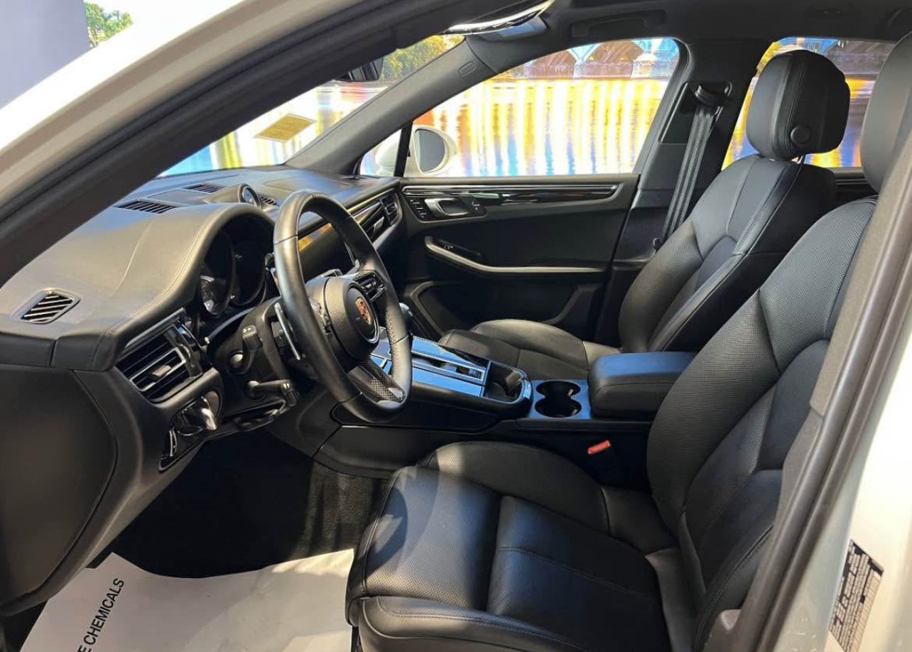 2022 Porsche Macan • S Sport Utility 4D - Image 4