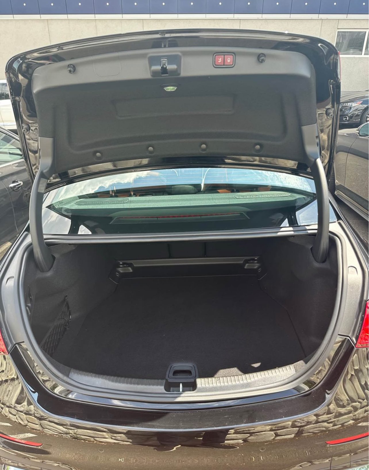 2023 Mercedes-Benz C-Class • C 300 4MATIC Sedan - Image 15